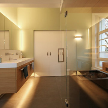 Dachgeschoss mit Schlafzimmer und Wellnessbad