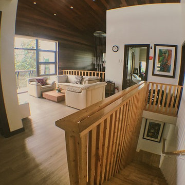 Staircase and Hall (3rd Floor)