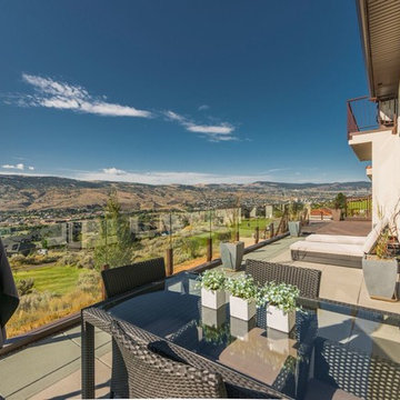 Visao Court Kamloops, BC - Modern Tuscan Interpretation