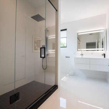 The Lakebreeze // 104 Burnet Street, Oakville