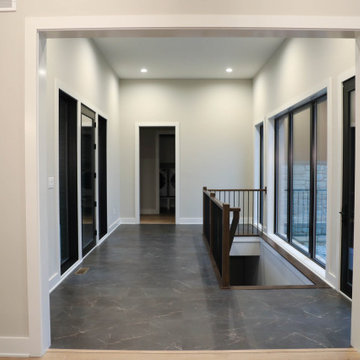 Modern Courtyard Home