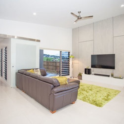 Inverted Abode, FNQ - Windows