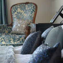 bedroom decorative pillows