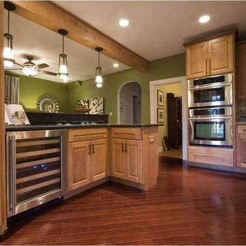 Kitchen & Den Combo