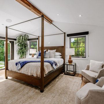 Modern Farmhouse in Beverly Hills