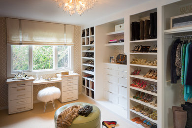 Example of a transitional closet design in San Francisco