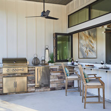 Outdoor Kitchen