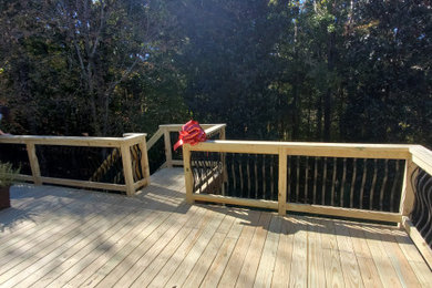 Deck photo in Atlanta