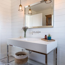 cottage bathroom