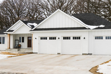 Traditional exterior home idea in Minneapolis