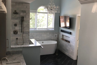 Example of a tuscan bathroom design in Kansas City