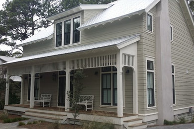 Example of an exterior home design in Miami