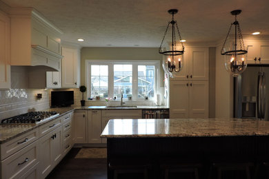 Elegant kitchen photo in Cleveland
