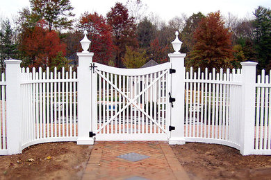 Cranbury, NJ - Custom-fabricated Traditional Style Wood Entrance Gate and Fence