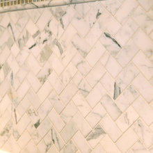 KITCHEN BACKSPLASH