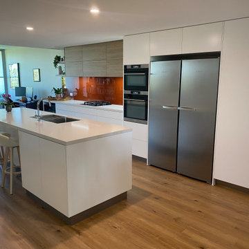 Sophisticated modern unit kitchen
