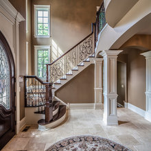 Foyer/staircase