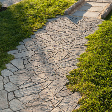 Traditional Style Walkway