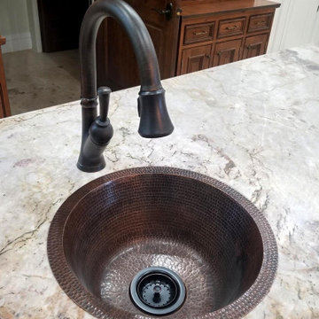 16" Round Hammered Copper Prep Sink w/ 3.5" Drain Opening (BR16DB3)