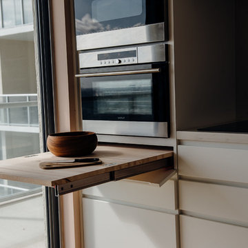 Contemporary Kitchen Update With an Extension Table