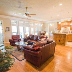 5302 Riviera Ct - Products