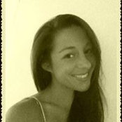 Danielle Nicholes foto