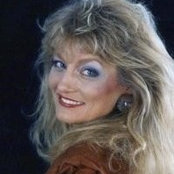 Cissie Lynn's photo