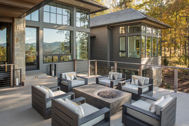 Example of a deck design in Detroit