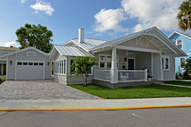 Arts and crafts exterior home photo in Miami