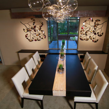 HGTV / DIY Network's Elbow Room Season 1
