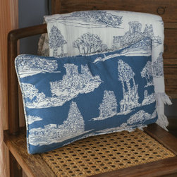 VEDIKA INDIGO 30x50 CUSHION - Products