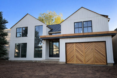 Inspiration for an exterior home remodel in Toronto