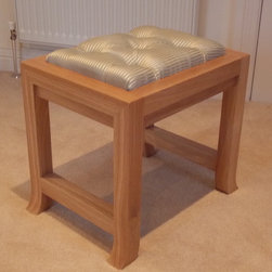 Solid Oak & Pippy Oak Bedroom Furniture - Bedroom Furniture Sets