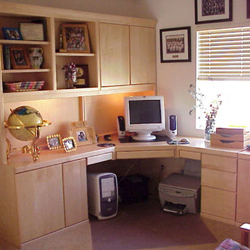 Custom Offices without Wallbeds