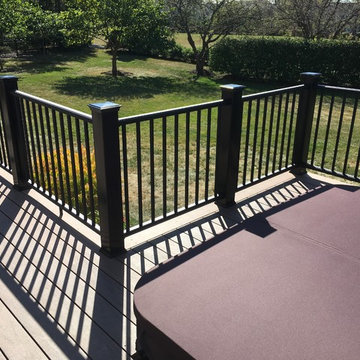 Mesquite Composite with Aluminum Rails.