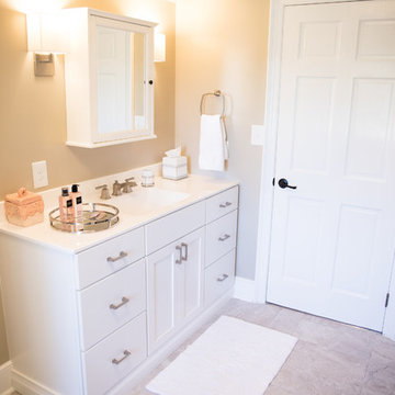 Clean & Neutral Bathroom Update