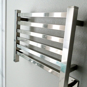 Granada Hills, White Bathroom