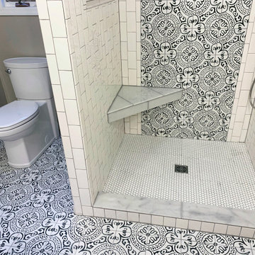 Black & white patterned tile bathroom