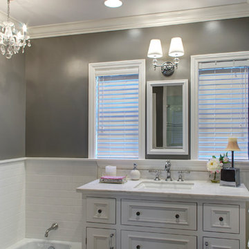 French/Cottage Bathroom