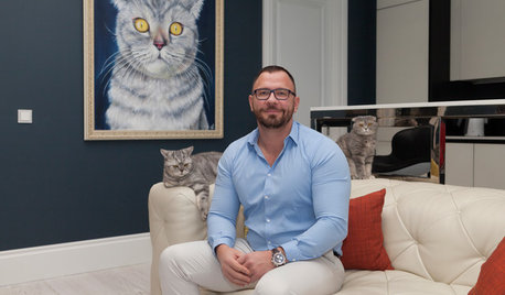 Houzz Tour: Easygoing Elegance for Cats and Their Owner