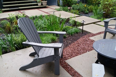 Patio - patio idea in Chicago