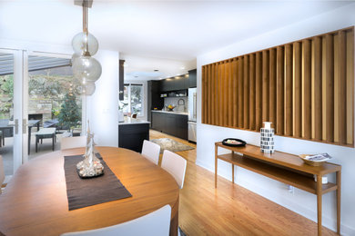 Dining room - 1950s dining room idea in Seattle