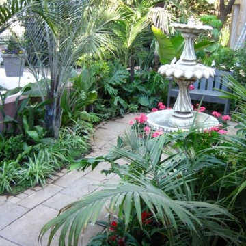 MEXICAN HACIENDA TROPICAL GARDEN