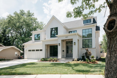 Inspiration for an exterior home remodel in Chicago