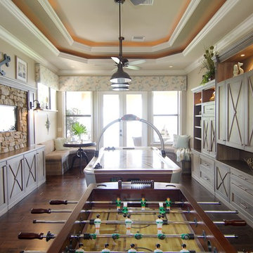Game Room and Bar