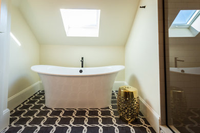 Example of a trendy bathroom design in Boston