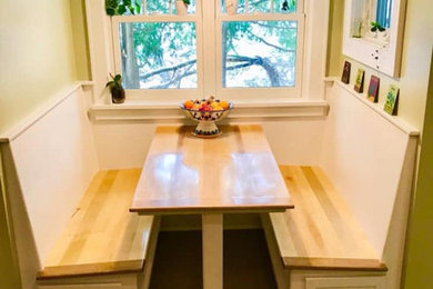 Arts and crafts home design photo in Atlanta