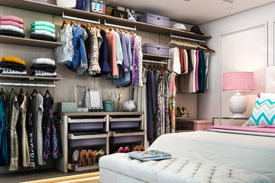 Trendy reach-in closet photo in Tampa