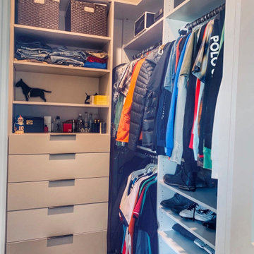 CUSTOM WALK IN CLOSETS