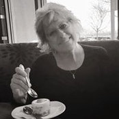 Becky Broadhead's photo